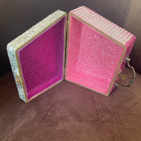 Artist Made “Spring Me” Clutch - Picture 4 of 4